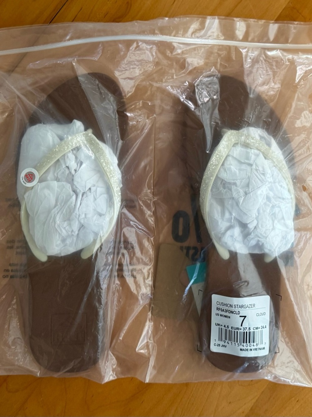 NWT Reef Cushion Stargazer Flip Flops – Women’s Size 7 – Cloud White - Picture 6 of 10